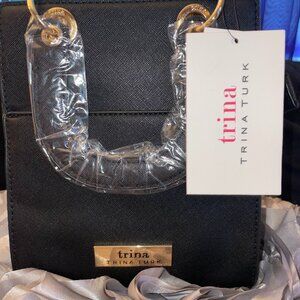 TRINA TURK HANDBAG/CROSSBODY WITH ADJUSTABLE STRAP